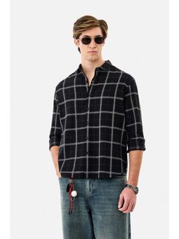 Snitch - Men Black Checks Full Sleeves Regular Casual Shirt
