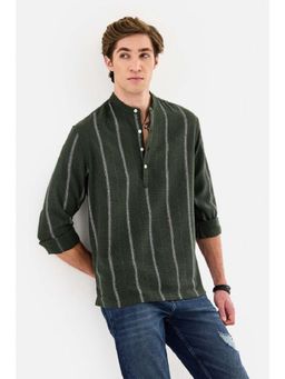 Snitch - Men Dark Green Stripes Full Sleeves Regular Casual Shirt