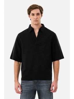 Snitch - Men Black Solid Half Sleeves Regular Casual Shirt