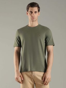 Tommy Hilfiger - Men Olive Solid Regular Fit Cotton T-Shirt