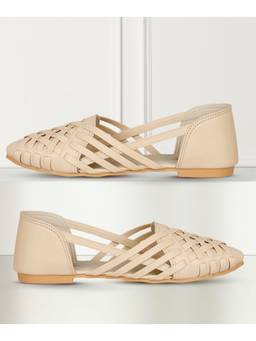DENILL - Cream Synthetic Casual Ballerina