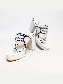 THE ALTER - White Myra Kohla Block Heels