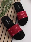 Maroon color option, Currently selected