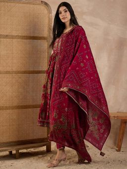 CHETI - Women Raw Silk High Slit Kurta With Pant & Dupatta