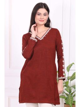 W - For Women Rust Thread Embroidered Acrylic Straight Kurti