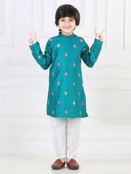 Kinder Kids - Green Embroidered Work Kurta Paired with Pajama (Set of 2)