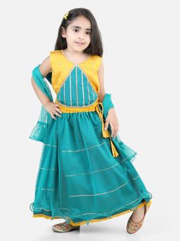 Kinder Kids - Green Laced Lehenga with Net and Yellow Lace Top with Dupatta (Set of 3)