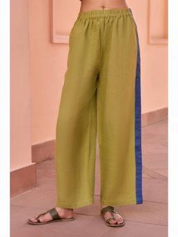 YELL - The Bryony Palazzo