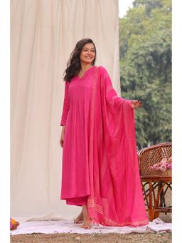Sutra Art of Clothing - Hot Pink Soft Cotton Silk Woven Kurta with Pants and Dupatta