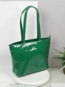 Green color option, Currently selected