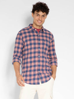 American Eagle - Men Checks Peach & Navy Blue Slim Fit Everyday Button-Up Shirt