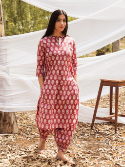 Mera Rang - Samiya Asymmetric Elegance Kurta with Salwar (Set of 2)