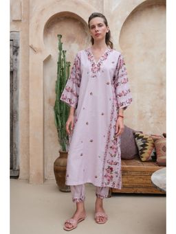 Roza - Pret Mauve Floral Rose Noir Phiran Kurta with Salwar (Set of 2)