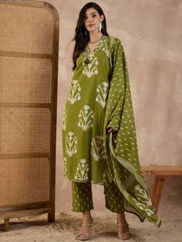 CHETI - Green Printed Kurta And Pant With Dupatta