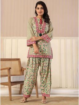 Kasya - Green Floral Printed Tunic With Farshi Pant