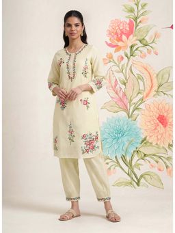 Lakshita - Light Green Embroidered Cotton Blend Kurta With Pant