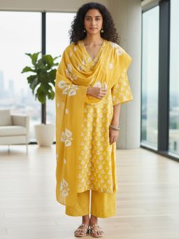 Gahan - Womens Yellow Rayon Blend Printed Straight Kurta with Pant & Dupatta
