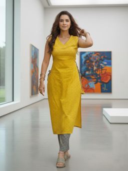 Gahan - Womens Yellow Cotton Blend Printed Straight Kurta with Pant