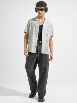 HIGHLANDER - Men's Green Collar Neck Half Sleeves Oversized Printed Shirt