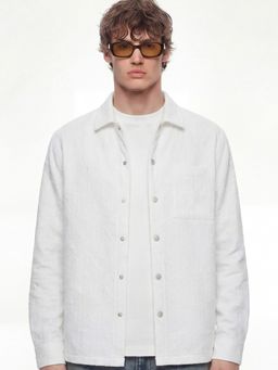 HIGHLANDER - Men's White Collar Neck Full Sleeves Oversized Textured Shirt