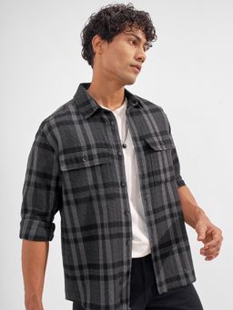 HIGHLANDER - Men's Black Collar Neck Full Sleeves Oversized Checks Shirt