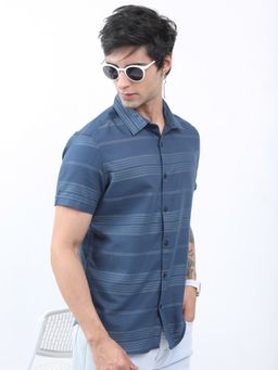 HIGHLANDER - Men's Blue Collar Neck Half Sleeves Slim Checks Shirt