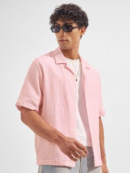 HIGHLANDER - Men's Pink Collar Neck Half Sleeves Relaxed Checks Shirt