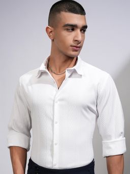HIGHLANDER - Men's White Collar Neck Full Sleeves Slim Textured Shirt