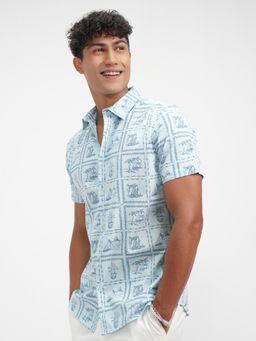 HIGHLANDER - Men's Blue Collar Neck Half Sleeves Slim Printed Shirt