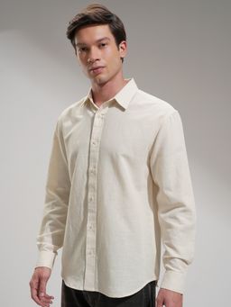 HIGHLANDER - Men's Beige Collar Neck Full Sleeves Relaxed Solid/Plain Shirt