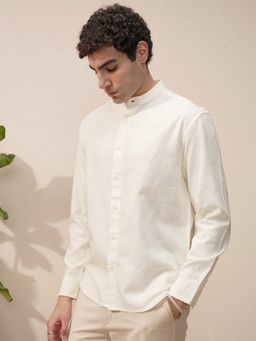 HIGHLANDER - Men's White Mandarin Neck Full Sleeves Relaxed Textured Shirt