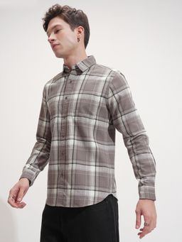 HIGHLANDER - Men's Beige Collar Neck Full Sleeves Slim Checks Shirt