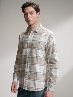 HIGHLANDER - Men's Beige Collar Neck Full Sleeves Slim Checks Shirt