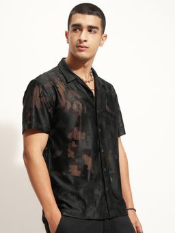 HIGHLANDER - Men's Black Collar Neck Half Sleeves Relaxed Self Design Shirt