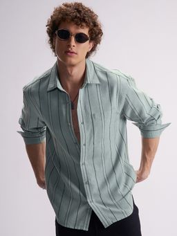 HIGHLANDER - Men's Green Collar Neck Full Sleeves Relaxed Stripes Shirt