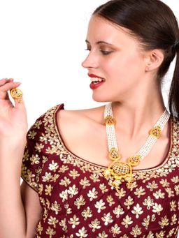 Odette - Ancient semiprecious kundan & pearl choker with earrings