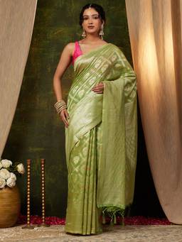 Garden VARELI - Banarasi Green Handloom Art Silk with Woven Design Saree