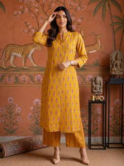 Rangita - Women Mustard Printed Kurta With Pant