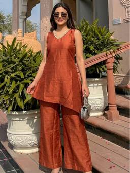 Dora Dori - Silk Sleeveless Lace Detailed Orange Co-Ord Set