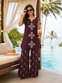 Burgundy color option, Currently selected