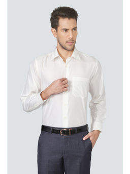 Louis Philippe - Men White Solid Full Sleeves Shirt