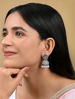 Teejh - Kritikaa Silver Oxidized Earring