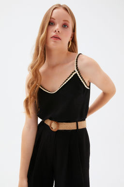 Sateen - Black Solid Pattern Tank Top