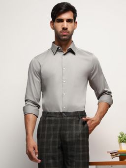 Subtract - Men Grey Cotton Collar Neck Slim Fit Solid Formal Shirt