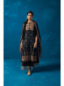 Black color option, Sold out, Currently selected
