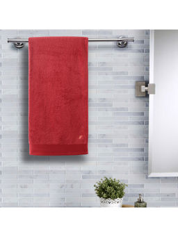 Maspar - Colorart 550GSM Embedded Stripe Solid Lacquer Red Bath Towel