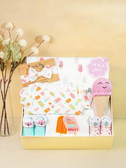 Little Hip Boutique - Sweet Treats & Little Feet Gift Box (6-12 Months)