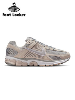 Nike - Men Zoom Vomero 5 Sneakers