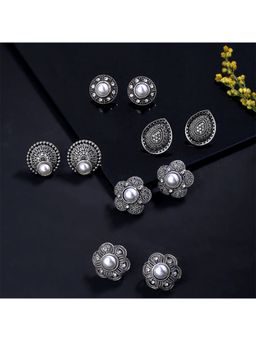 Yellow Chimes - Women and Girls Traditional Oxidised Gold Studs