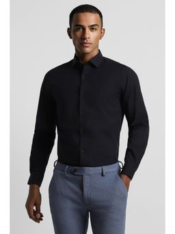 Peter England - Men Black Super Slim Fit Solid Collar Neck Formal Shirt